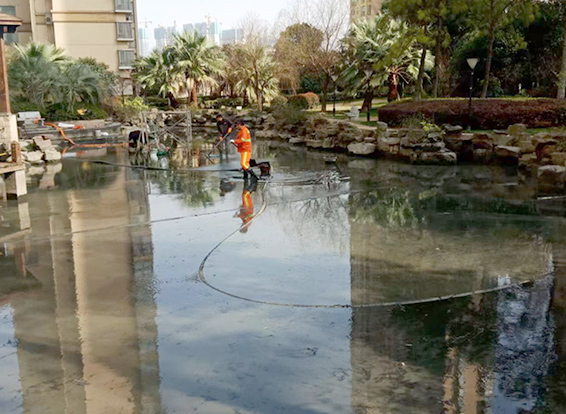 泽普景观池淤泥清理