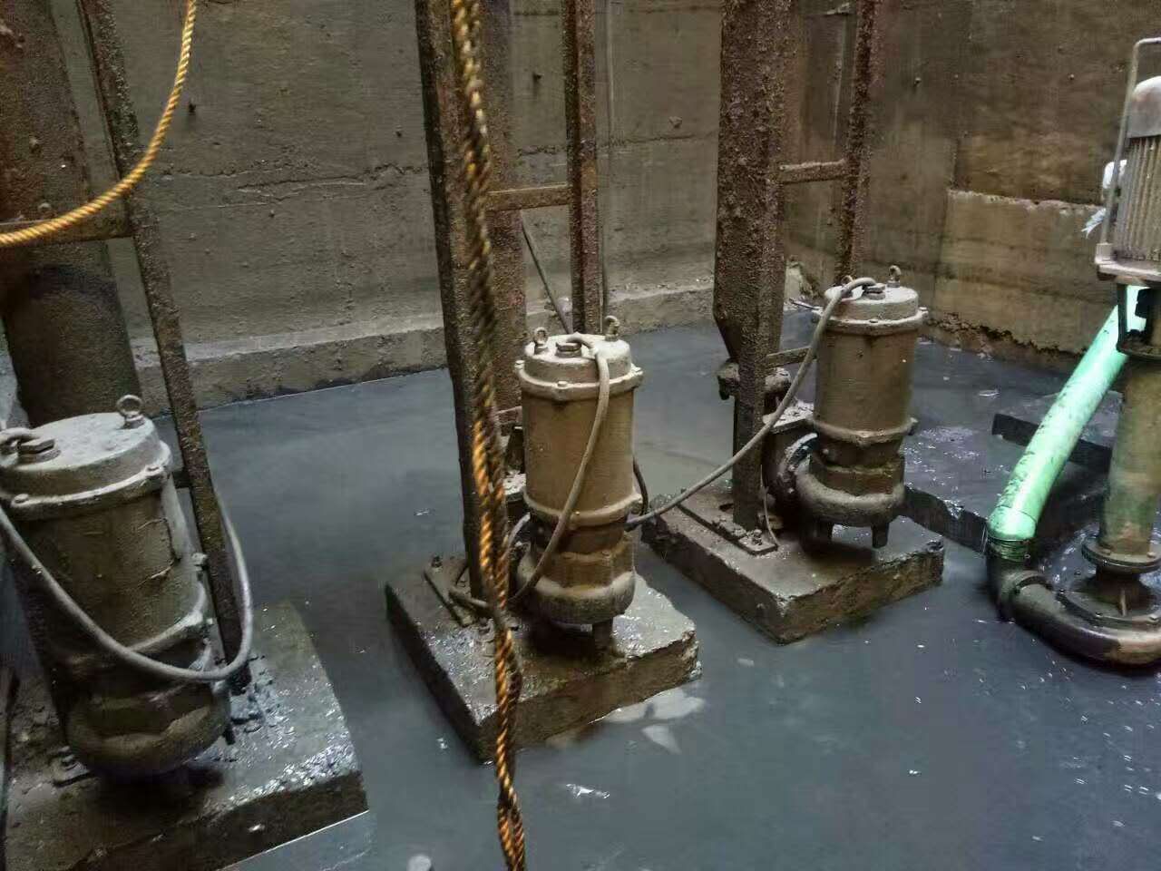 泽普污水池清理